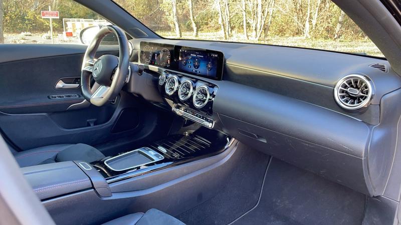 Mercedes Classe a 250 e 218 Eq Power 8g-Dct Amg Line Premium Plus - Entretien constructeur Toit ouvrant