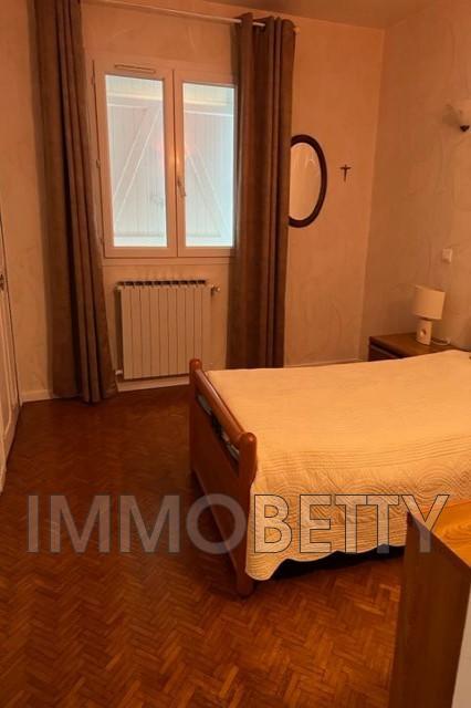 Maison - 180 m² - 7 pièces