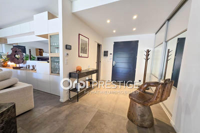 Maison - 193 m² - 6 pièces