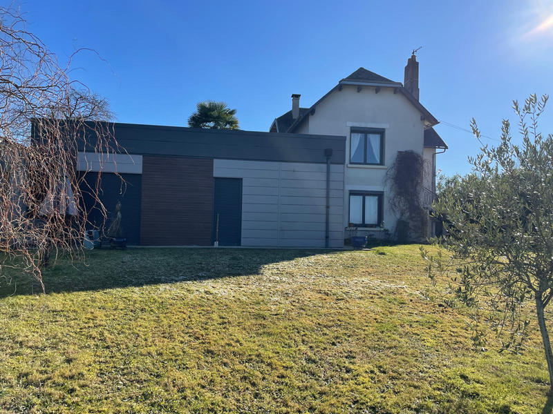 Maison - 243 m² - 7 pièces