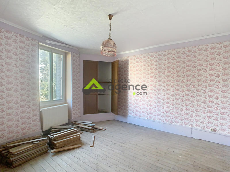 Maison - 285 m² - 11 pièces