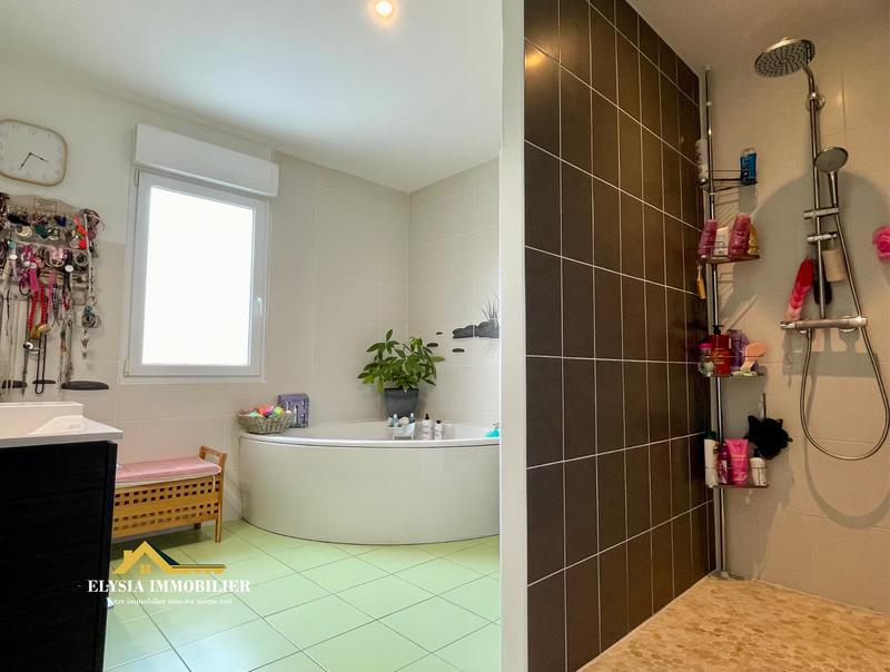 Maison - 125 m² - 6 pièces