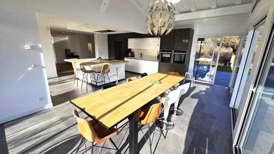 Villa - 437 m² - 14 pièces