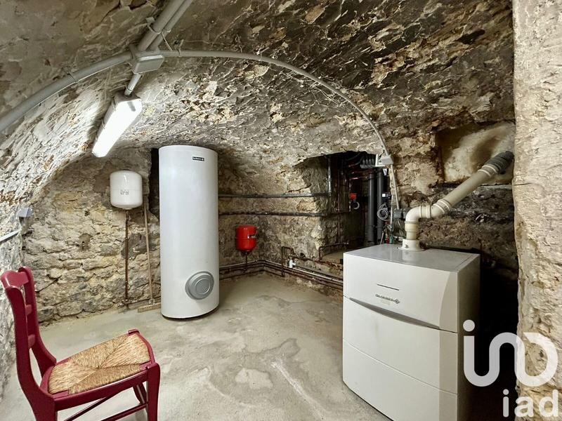 Maison - 245 m² - 9 pièces