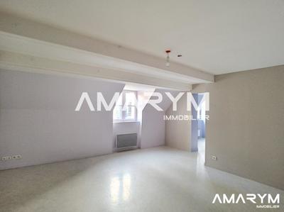 Appartement - 75 m² - 4 pièces