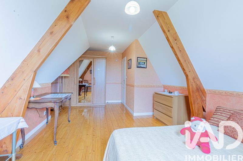 Maison - 200 m² - 7 pièces