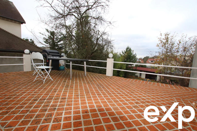 Maison - 110 m² - 4 pièces