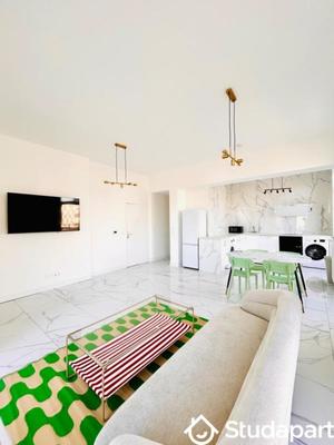 Chambre - 13 m² - 1 pièce