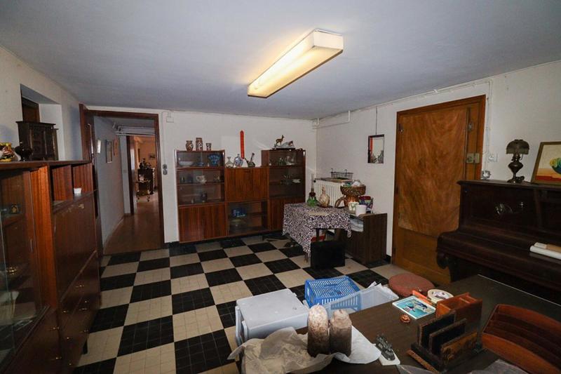 Maison - 260 m² - 12 pièces