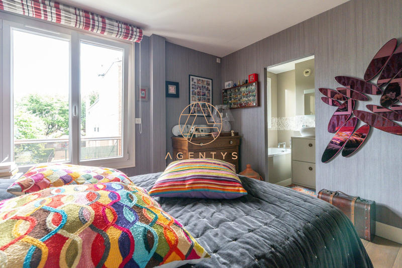 Appartement - 90 m² - 4 pièces