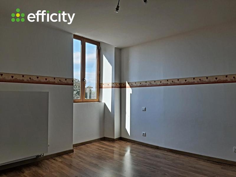 Maison de village - 80 m² - 3 pièces