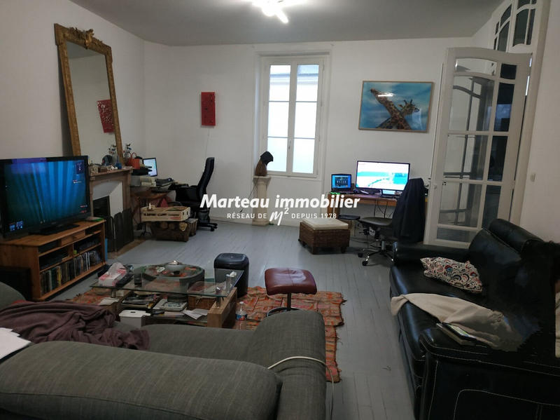 Maison - 350 m² - 11 pièces