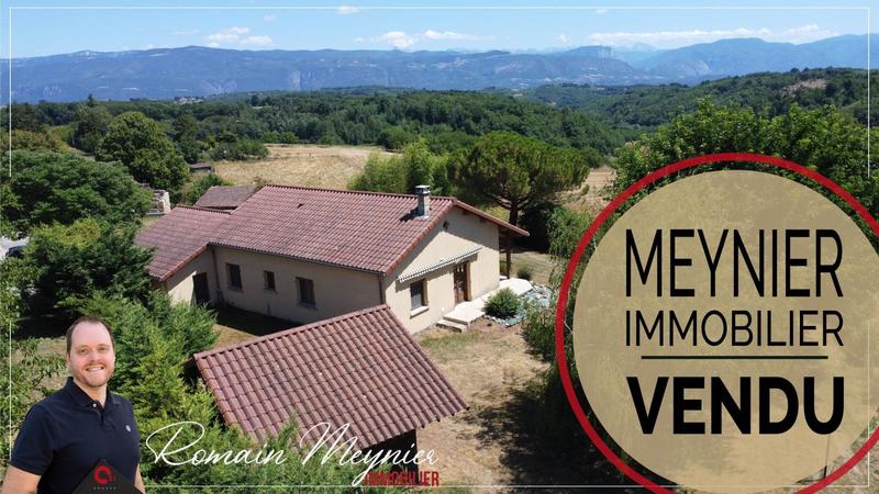 Maison - 99 m² - 4 pièces