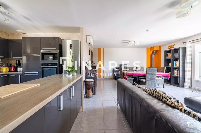 Maison - 174 m² - 5 pièces