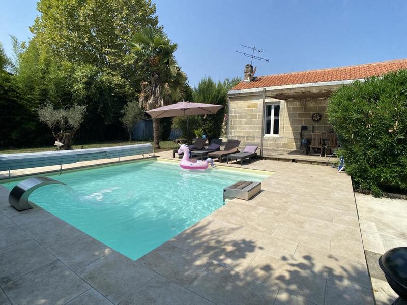 Maison - 160 m² - 5 pièces