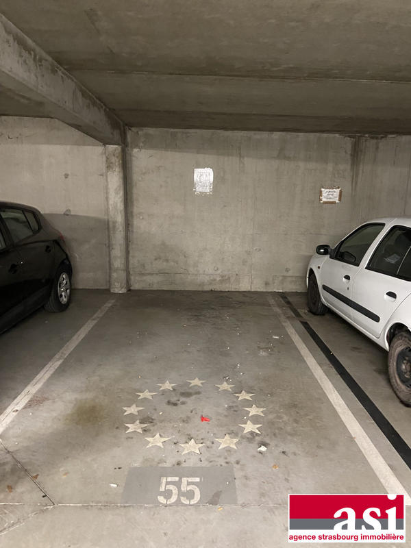 Parking / Garage - 10 m²