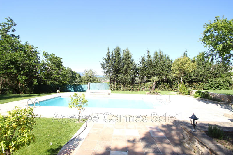 Villa - 165 m² - 6 pièces