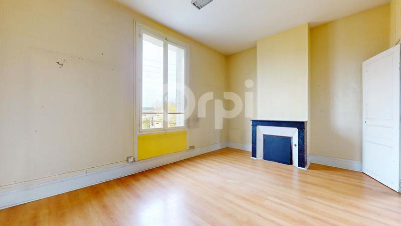 Maison - 180 m² - 8 pièces