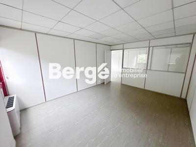 Bureau - 107 m²