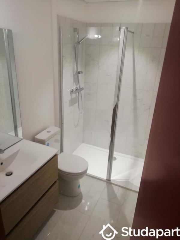 Chambre - 11 m² - 1 pièce