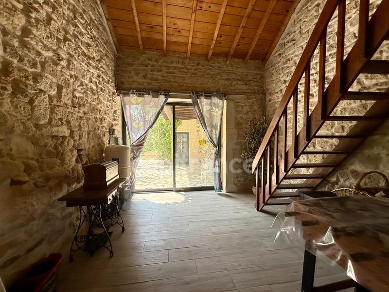 Maison - 329 m² - 11 pièces