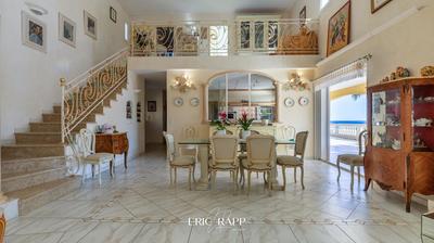 Villa - 225 m² - 6 pièces