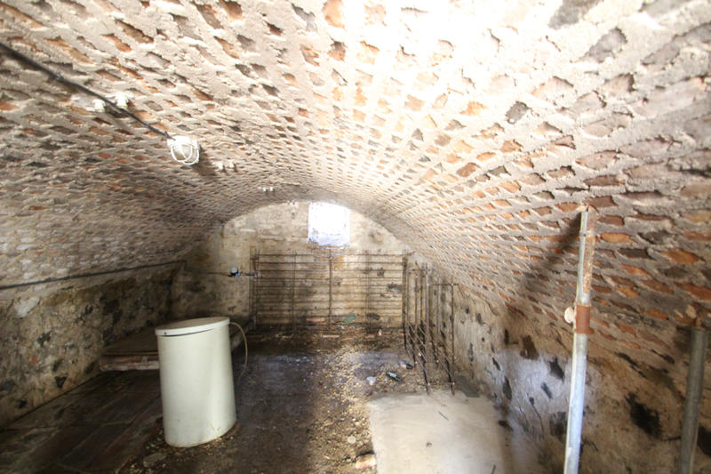 Propriété - 264 m² - 8 pièces