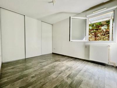 Appartement - 97 m² - 4 pièces