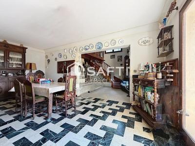 Maison - 190 m² - 9 pièces