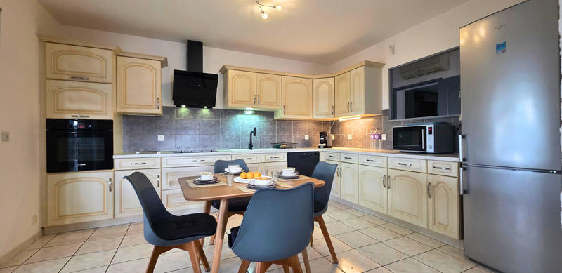 Maison - 159 m² - 5 pièces