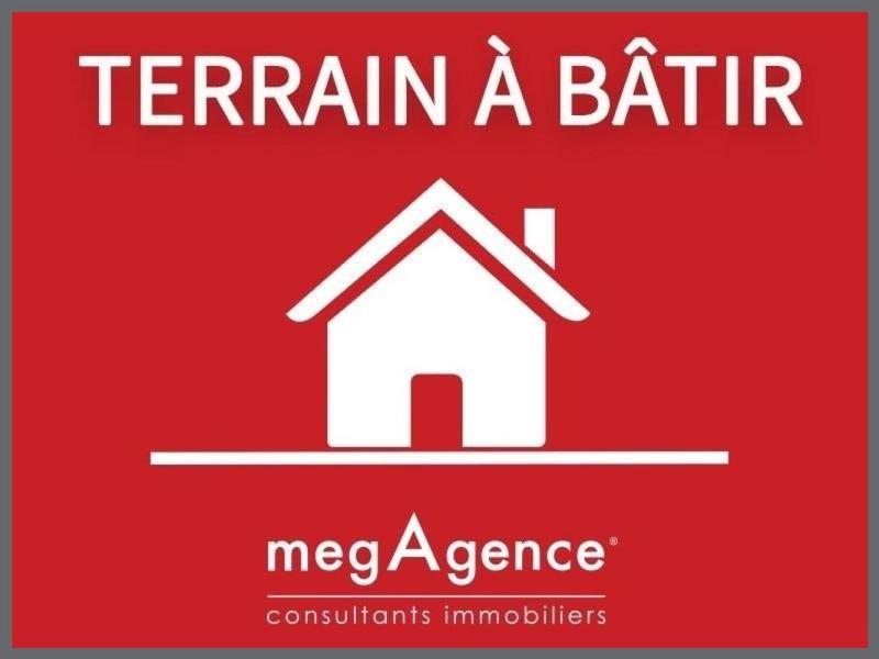 Terrain constructible - 3 172 m²