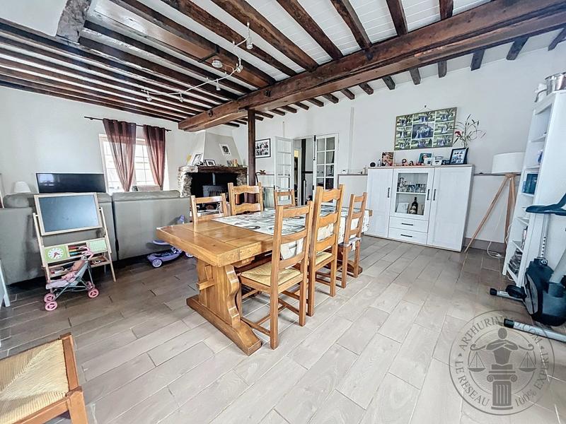 Maison - 136 m² - 6 pièces