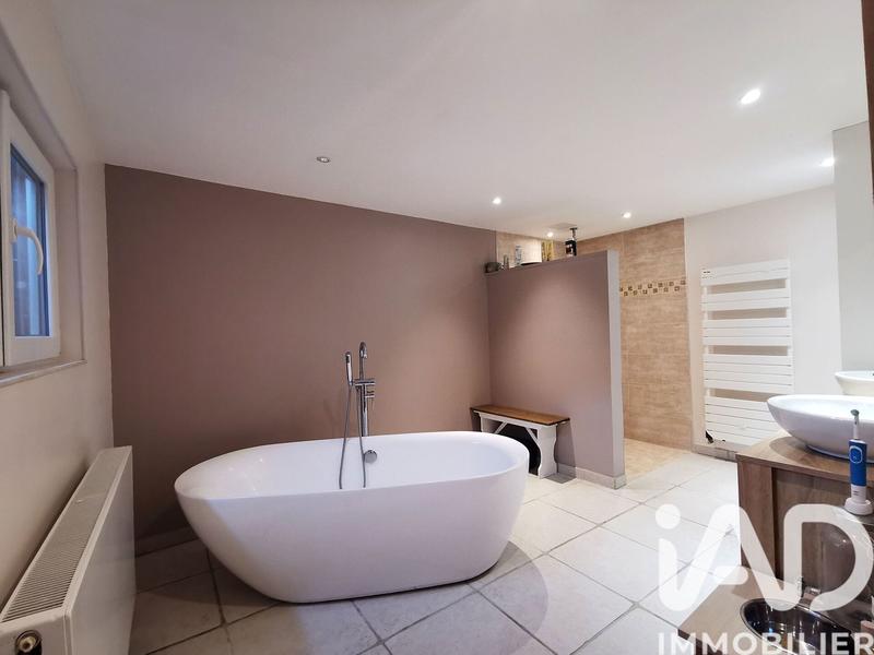 Maison de village - 171 m² - 8 pièces