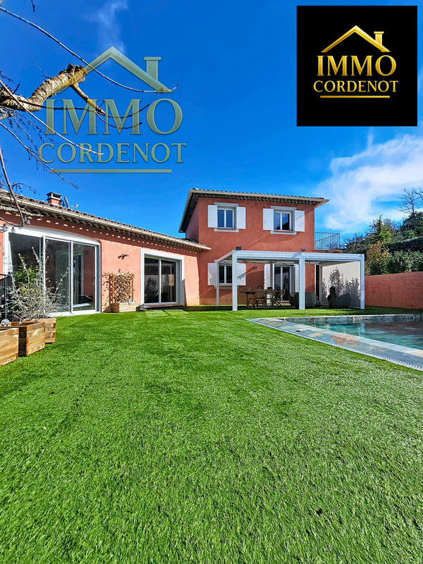 Maison - 141 m² - 6 pièces