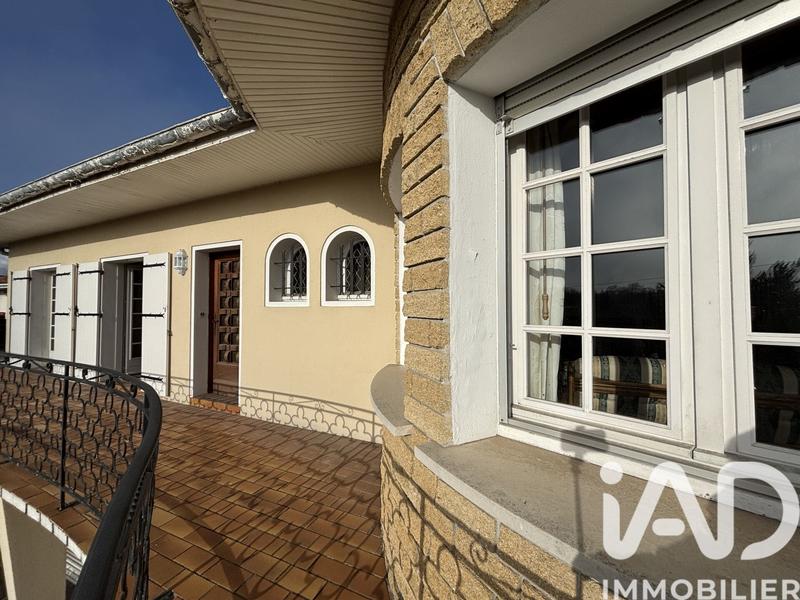 Maison - 206 m² - 10 pièces