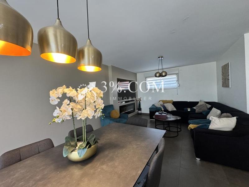 Maison - 114 m² - 6 pièces