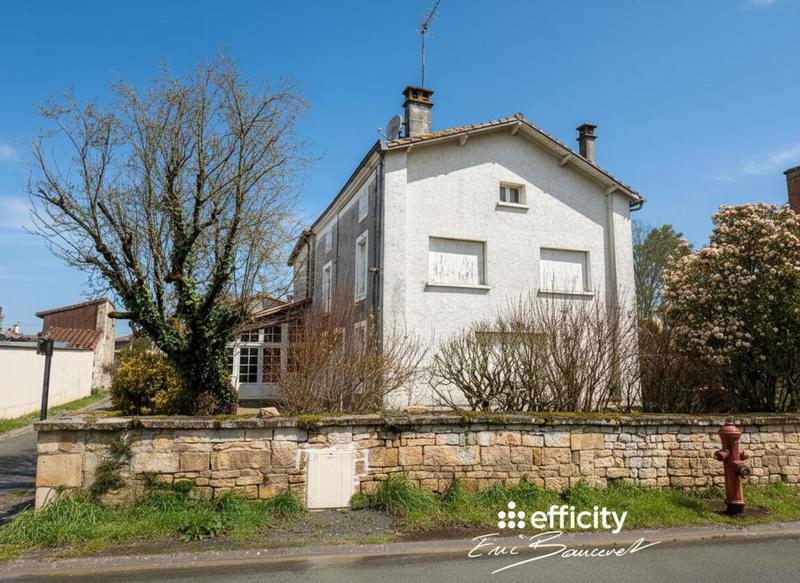 Maison - 96 m² - 4 pièces