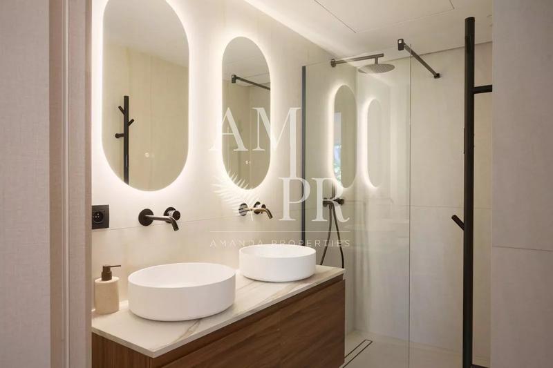 Appartement - 130 m² - 5 pièces