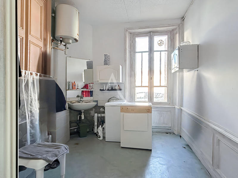 Maison - 181 m² - 6 pièces