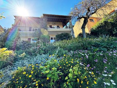 Villa - 130 m² - 6 pièces