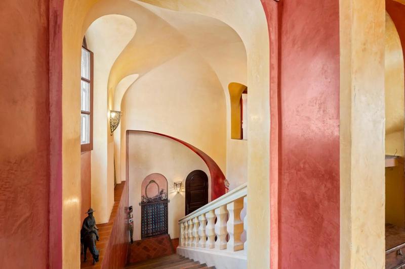 Maison - 322 m² - 10 pièces