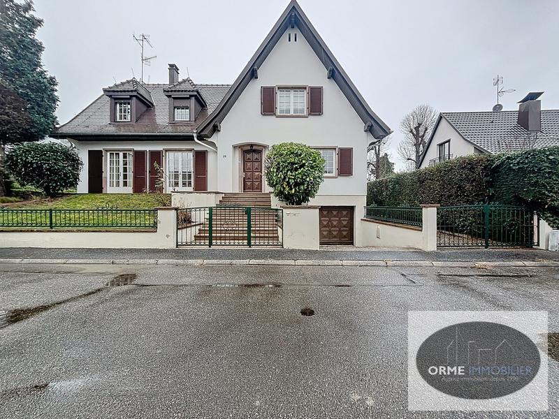 Maison - 166 m² - 7 pièces