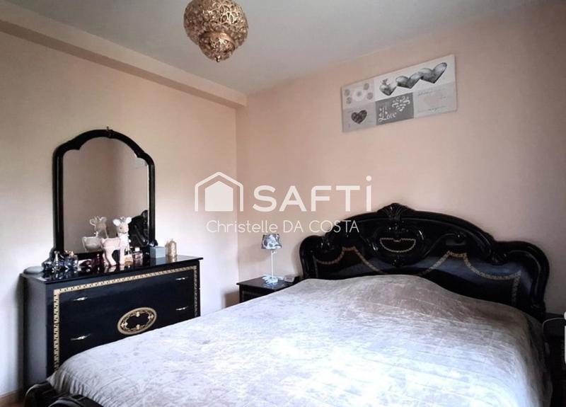 Maison - 90 m² - 5 pièces