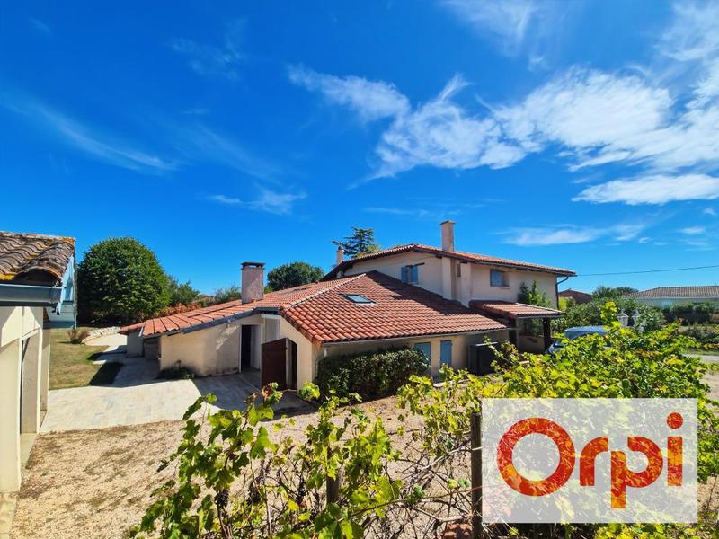 Maison - 288 m² - 5 pièces