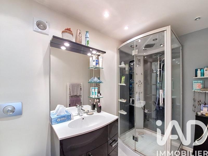 Maison - 186 m² - 7 pièces