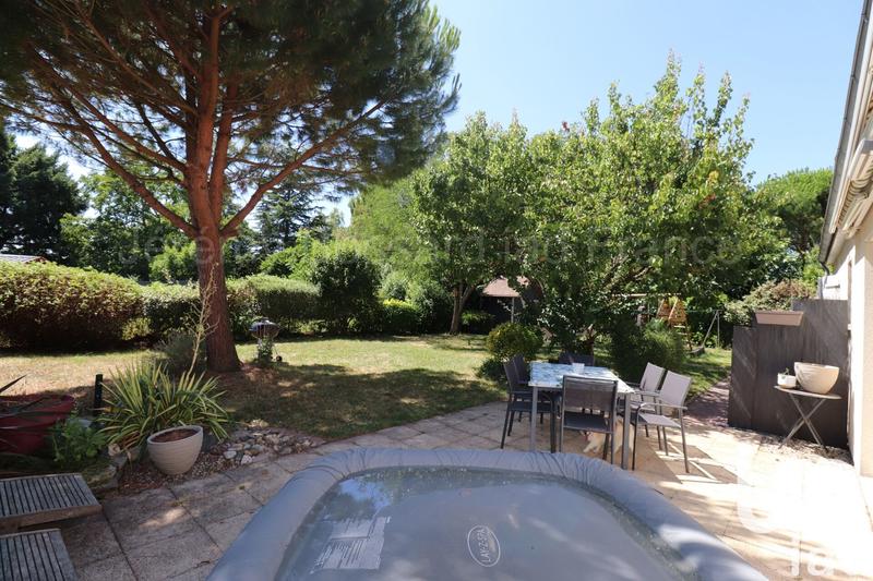 Maison - 99 m² - 4 pièces