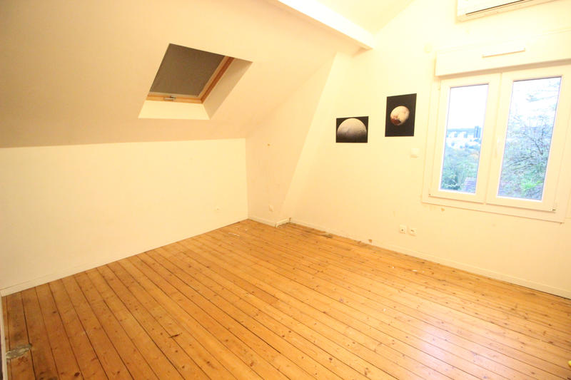 Maison - 97 m² - 6 pièces