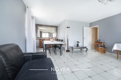 Appartement - 92 m² - 4 pièces