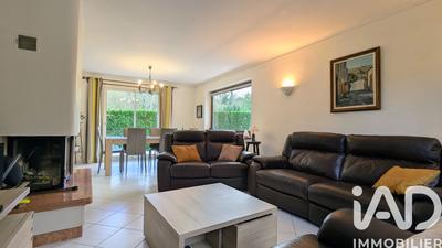 Maison - 188 m² - 8 pièces