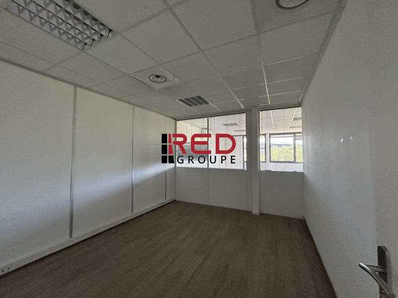 Bureau - 121 m²